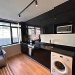 Luxurious Studio Apartment In Cape Town Central